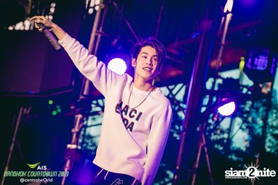 AIS Bangkok Countdown 2019 at CentralWorld — photo 265