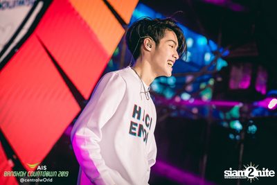 AIS Bangkok Countdown 2019 at CentralWorld — photo 270
