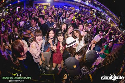 AIS Bangkok Countdown 2019 at CentralWorld — photo 291