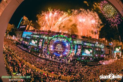 AIS Bangkok Countdown 2019 at CentralWorld — photo 326