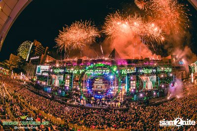 AIS Bangkok Countdown 2019 at CentralWorld — photo 327