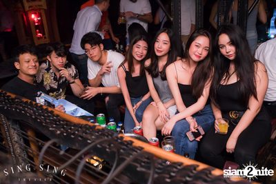 BLING IT กับ Bangkok Invaders ที่ ซิง ซิง เธียเตอร์ — photo 44