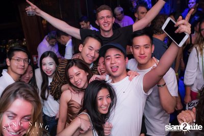 BLING IT กับ Bangkok Invaders ที่ ซิง ซิง เธียเตอร์ — photo 51