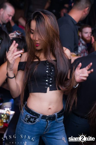 BLING IT กับ Bangkok Invaders ที่ ซิง ซิง เธียเตอร์ — photo 91