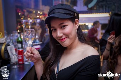 Countdown at AINU Bar — photo 43