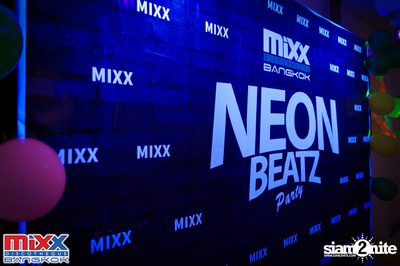 Neon BeatZ Party at MIXX Bangkok — photo 2