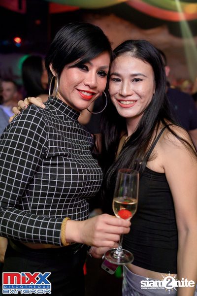 Neon BeatZ Party at MIXX Bangkok — photo 55