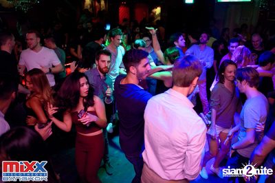 Neon BeatZ Party at MIXX Bangkok — photo 77