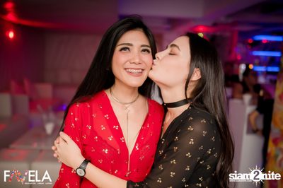 Friday Night at Favela Thonglor — photo 45