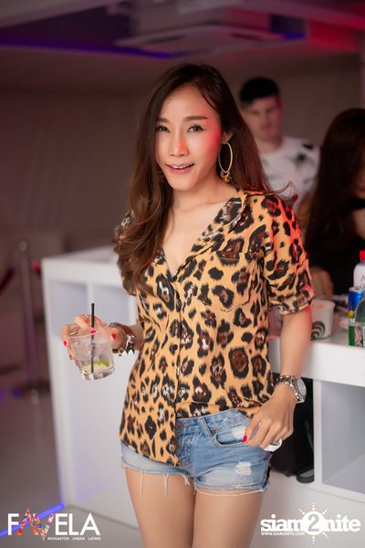 Friday Night at Favela Thonglor — photo 60