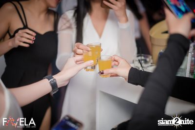 Friday Night at Favela Thonglor — photo 77