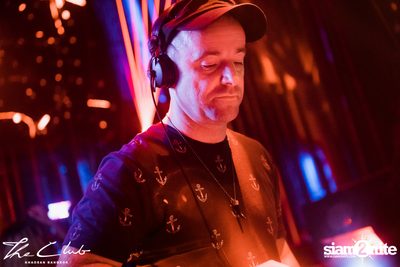 DJ Kieron (MDE) Live at The Club Khaosan — photo 98
