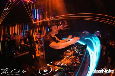 DJ Kieron (MDE) Live at The Club Khaosan — photo 103