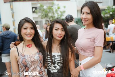 งาน amBar Pool Party - Mustache Takeover — photo 37