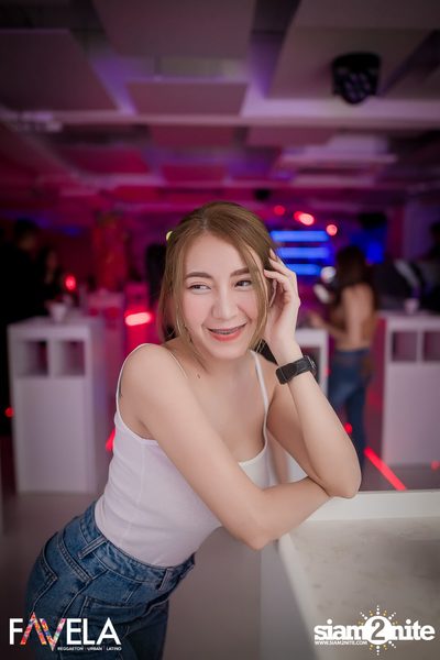 Saturday Night at Favela Thonglor — photo 11