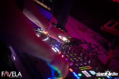 Saturday Night at Favela Thonglor — photo 34