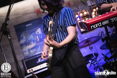 MEAN ที่ บีกิน บาร์ — photo 72