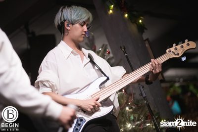 MEAN ที่ บีกิน บาร์ — photo 75