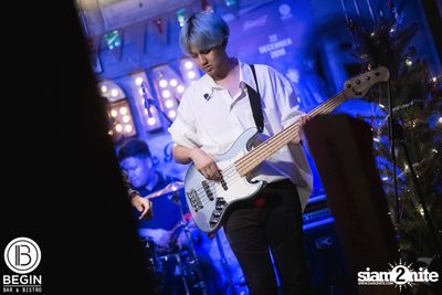 MEAN ที่ บีกิน บาร์ — photo 82