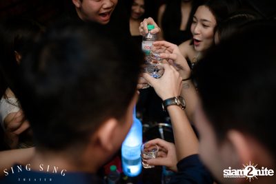 BLING IT กับ Bangkok Invaders ที่ ซิง ซิง เธียเตอร์ — photo 35