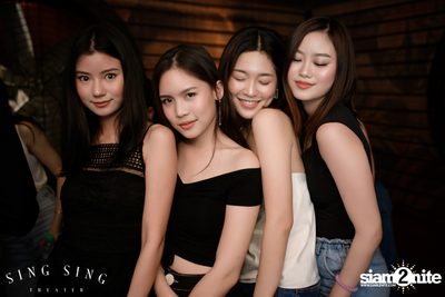 BLING IT กับ Bangkok Invaders ที่ ซิง ซิง เธียเตอร์ — photo 39