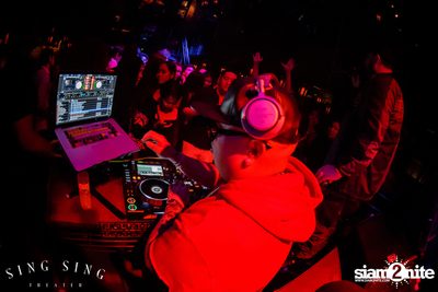 BLING IT กับ Bangkok Invaders ที่ ซิง ซิง เธียเตอร์ — photo 55