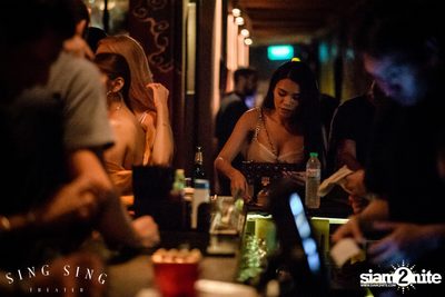 BLING IT กับ Bangkok Invaders ที่ ซิง ซิง เธียเตอร์ — photo 76
