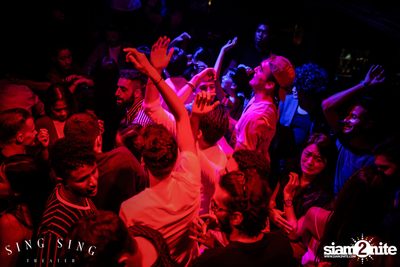 BLING IT กับ Bangkok Invaders ที่ ซิง ซิง เธียเตอร์ — photo 88