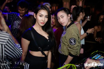 BLING IT กับ Bangkok Invaders ที่ ซิง ซิง เธียเตอร์ — photo 94