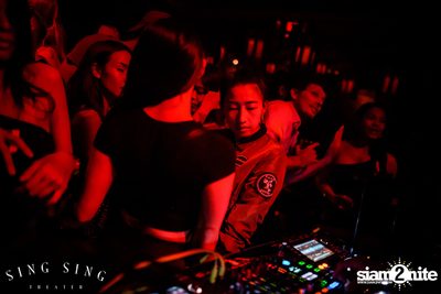 BLING IT กับ Bangkok Invaders ที่ ซิง ซิง เธียเตอร์ — photo 96
