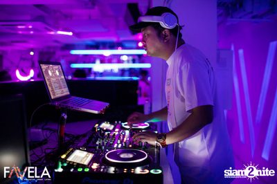 Ladies Night at Favela Thonglor — photo 33
