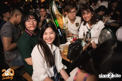 Back to School 5: Two Popetorn at 20Something Bar — photo 106