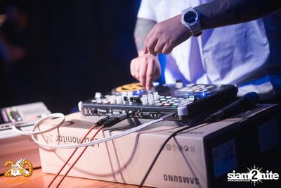 Back to School 5: Two Popetorn at 20Something Bar — photo 142