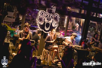 Friday Night at Ainu Bar — photo 1