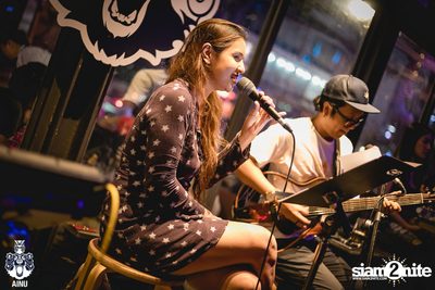 Friday Night at Ainu Bar — photo 2