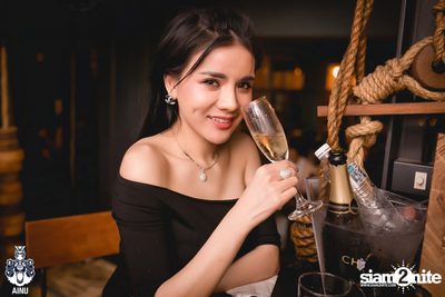 Friday Night at Ainu Bar — photo 10