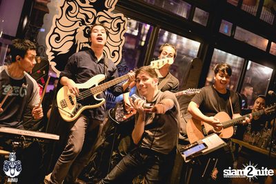 Friday Night at Ainu Bar — photo 39