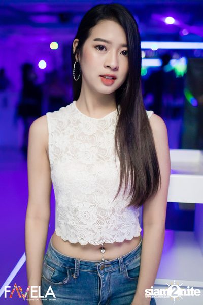 Friday Night at Favela Thonglor — photo 8