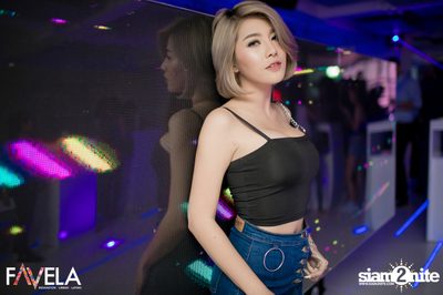 Friday Night at Favela Thonglor — photo 22