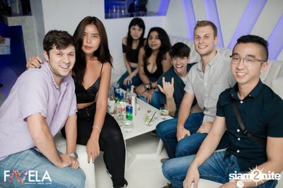 Friday Night at Favela Thonglor — photo 29