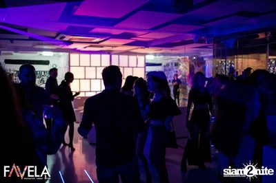 Friday Night at Favela Thonglor — photo 37
