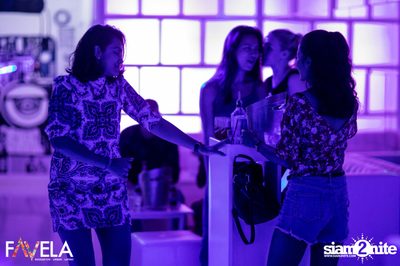 Friday Night at Favela Thonglor — photo 52