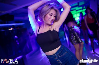 Friday Night at Favela Thonglor — photo 59