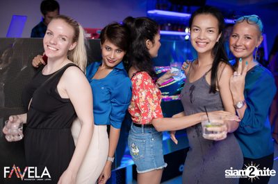 Friday Night at Favela Thonglor — photo 76
