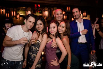BLING IT กับ Bangkok Invaders ที่ ซิง ซิง เธียเตอร์ — photo 3