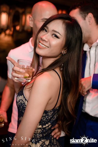 BLING IT กับ Bangkok Invaders ที่ ซิง ซิง เธียเตอร์ — photo 5