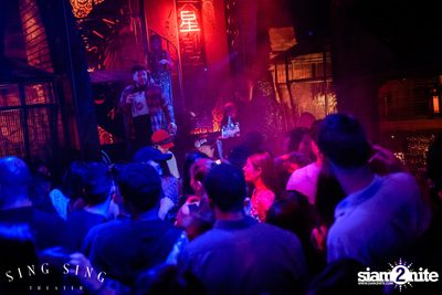 BLING IT กับ Bangkok Invaders ที่ ซิง ซิง เธียเตอร์ — photo 51