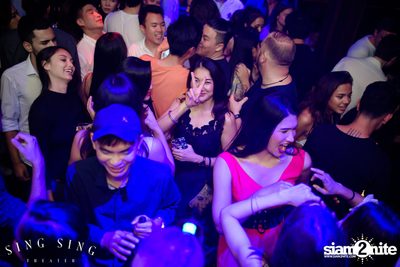 BLING IT กับ Bangkok Invaders ที่ ซิง ซิง เธียเตอร์ — photo 95