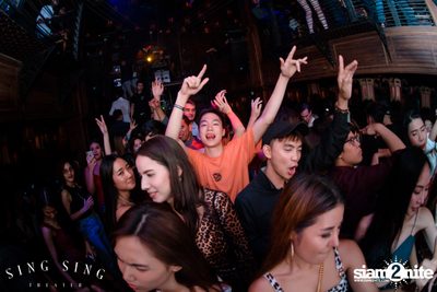 BLING IT กับ Bangkok Invaders ที่ ซิง ซิง เธียเตอร์ — photo 103
