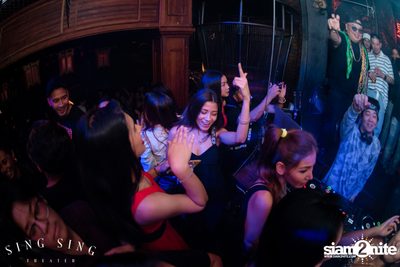 BLING IT กับ Bangkok Invaders ที่ ซิง ซิง เธียเตอร์ — photo 106